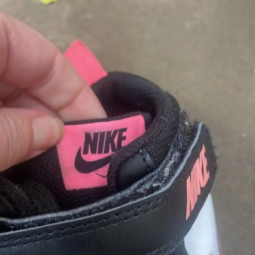 Nike court Borough Sneakers! Youth 3.5